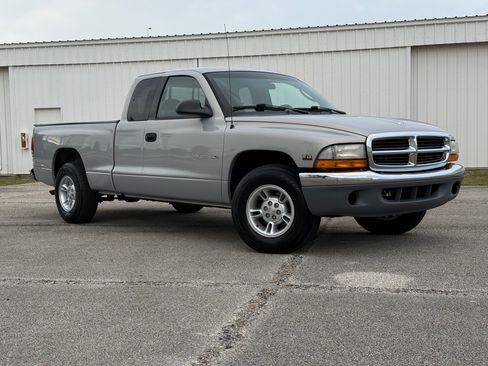 Used 2000 Dodge Dakota Sport RWD image 3