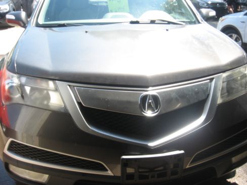 Used 2011 Acura MDX w/ Technology Package AWD/4WD image 2