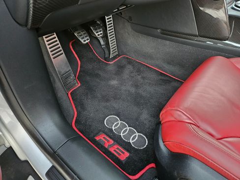 Used 2012 Audi R8 V10 image 34