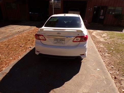 Used 2013 Toyota Corolla S Plus image 6