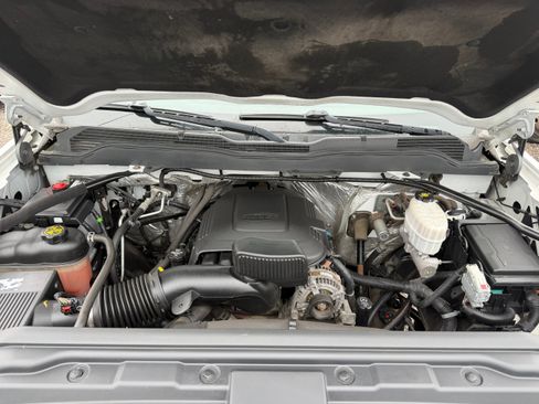 Used 2018 Chevrolet Silverado 2500 image 23