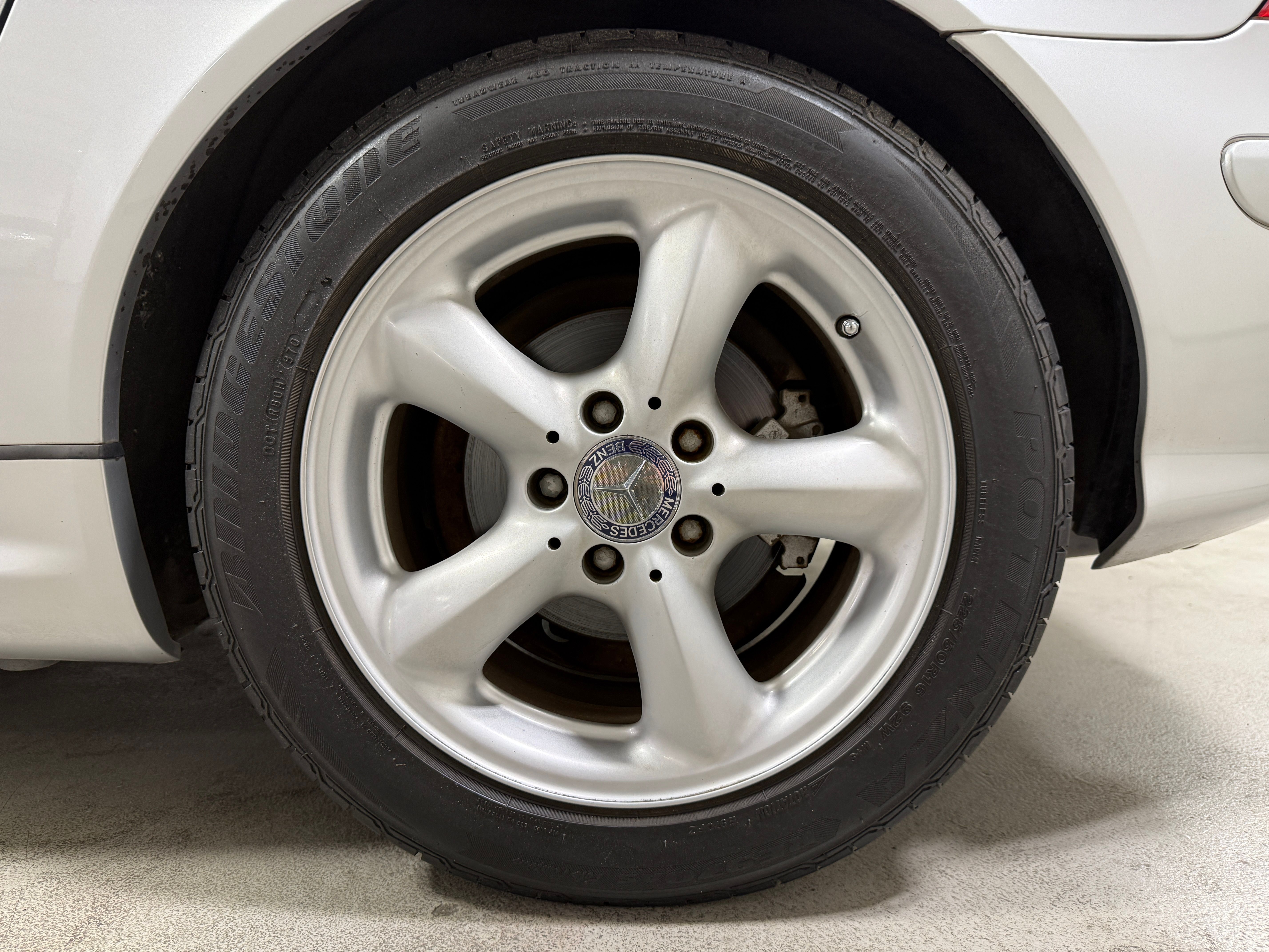Used 2001 Mercedes-Benz SLK 320 image 18