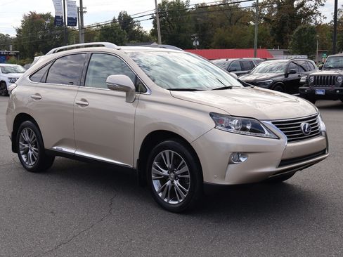 Used 2013 Lexus RX 450h image 10