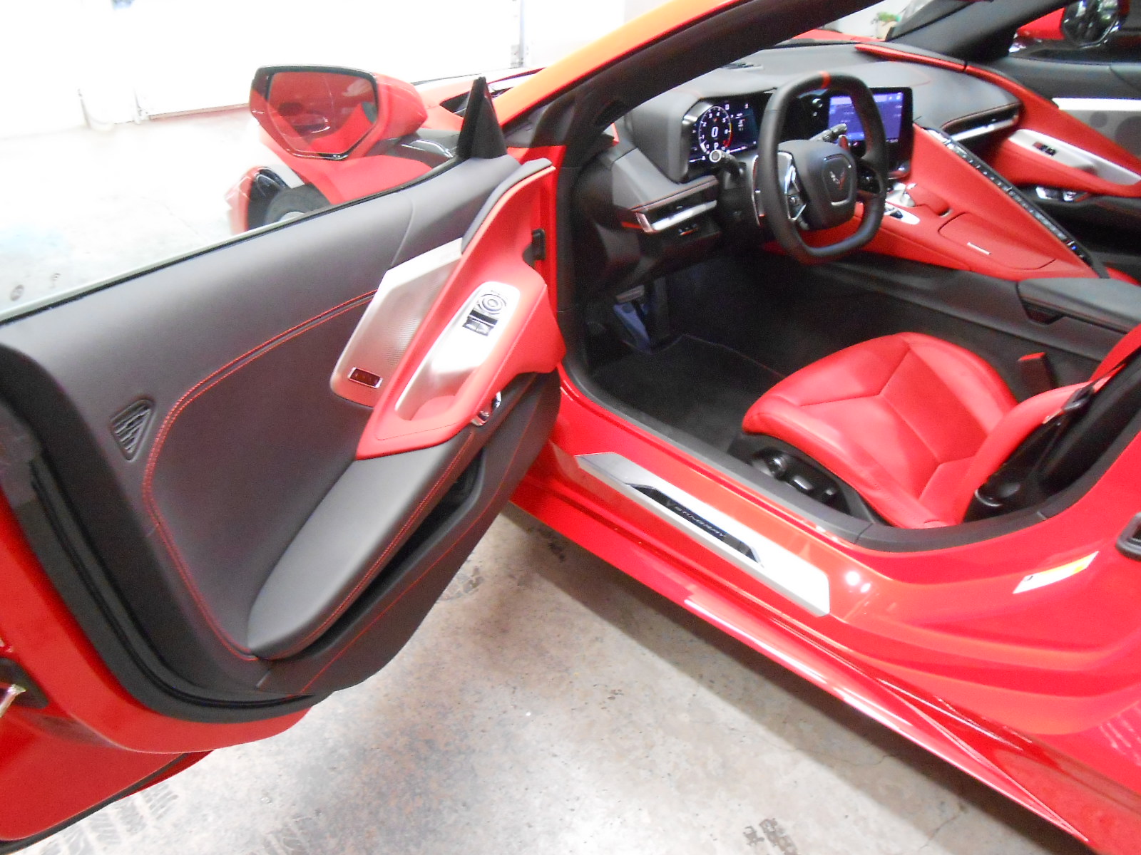 Used 2023 Chevrolet Corvette Stingray 2LT RWD image 10