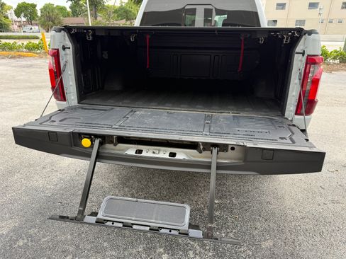 Used 2024 Ford F150 4x4 SuperCrew XLT Hybrid image 9