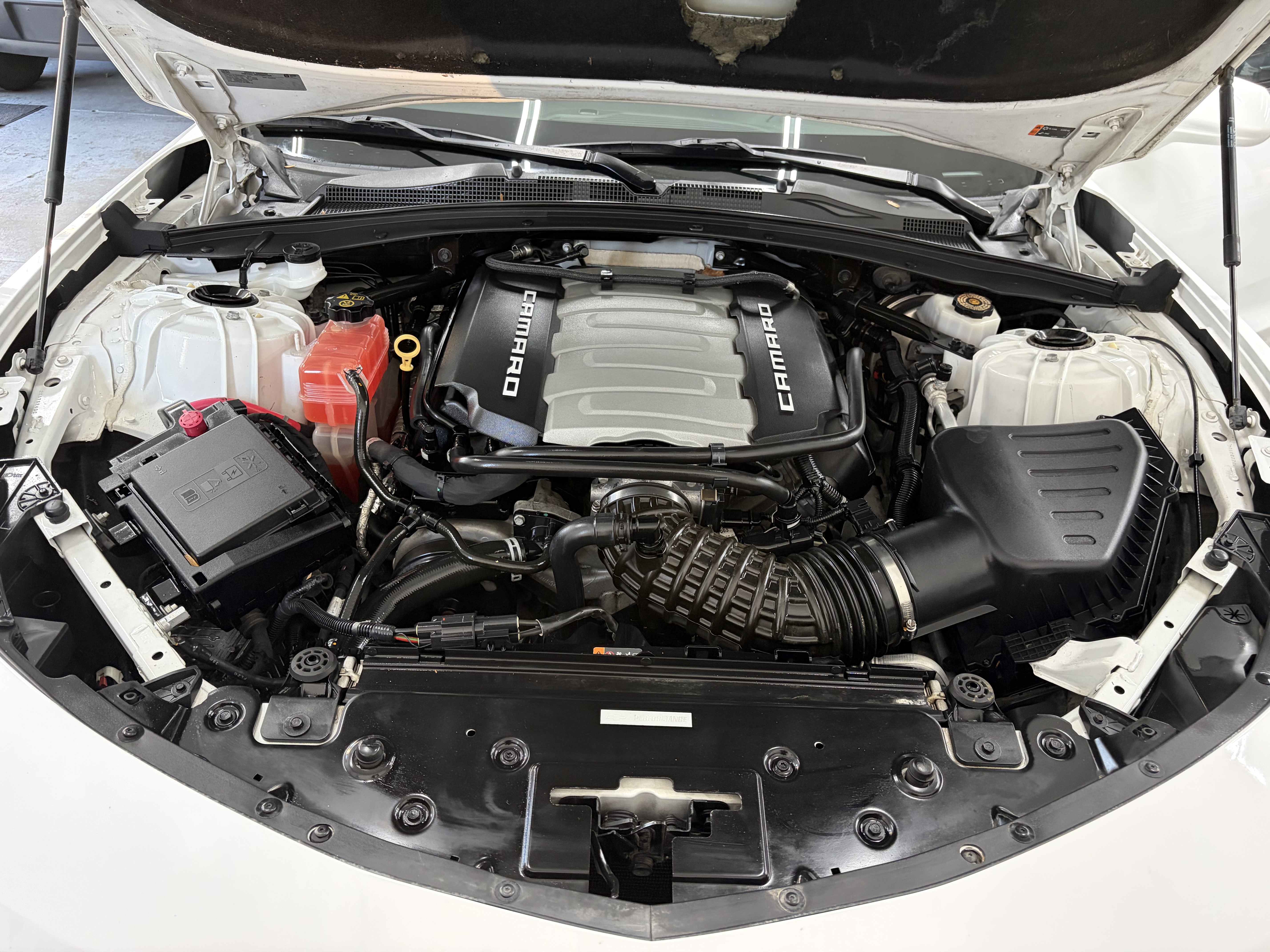 Used 2016 Chevrolet Camaro SS Coupe RWD image 18