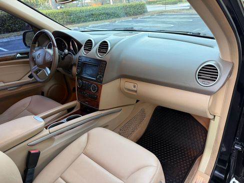 Used 2010 Mercedes-Benz ML 350 image 12