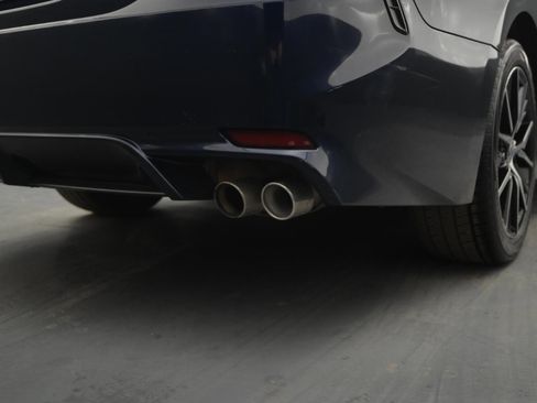 Used 2022 Toyota Camry SE image 16