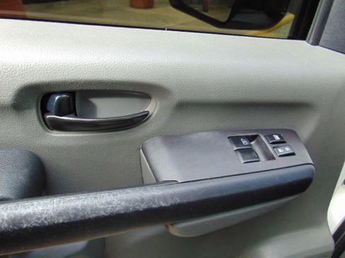 Used 2017 Nissan NV 2500 SL image 15