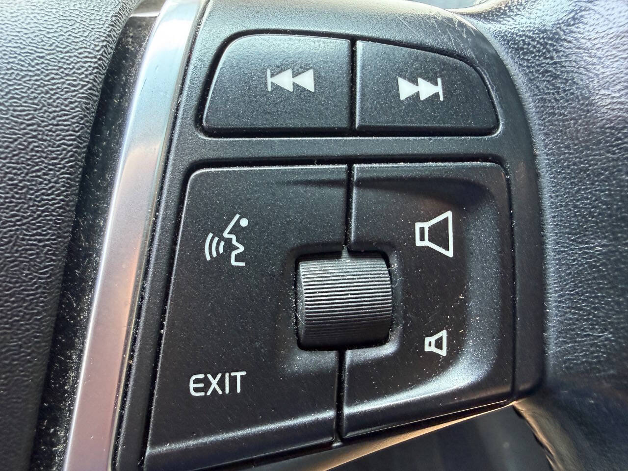 Used 2015 Volvo S60 T6 FWD image 18