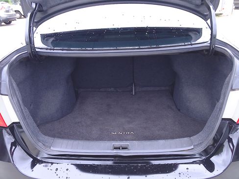 Used 2018 Nissan Sentra S FWD image 15