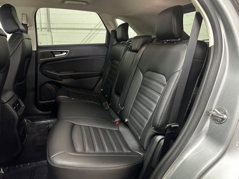 Certified 2024 Ford Edge SEL image 9