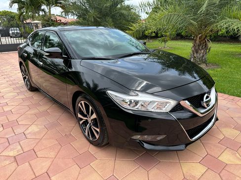 Used 2017 Nissan Maxima SL FWD image 3