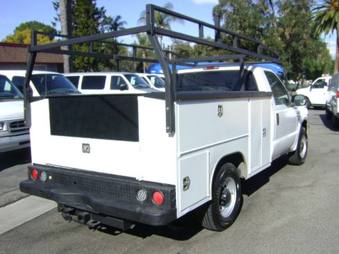 Used 2000 Ford F350 XL image 5