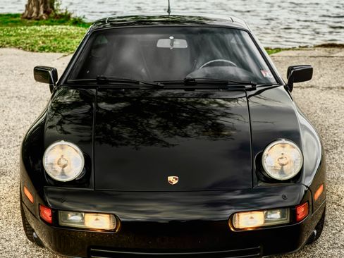 Used 1991 Porsche 928 GT image 8