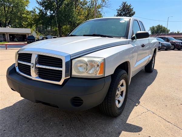 Used 2005 Dodge Dakota 2WD Club Cab ST image 1
