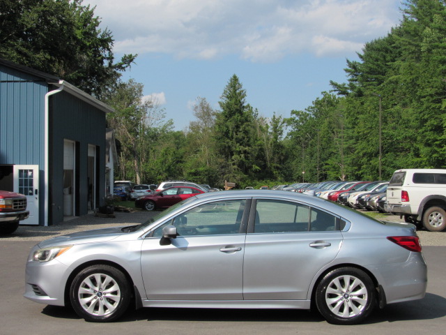 Used 2016 Subaru Legacy 2.5i Premium AWD/4WD image 4