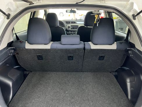 Used 2013 Toyota Yaris LE image 14