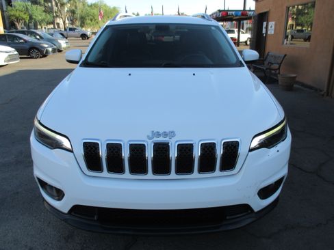 Used 2019 Jeep Cherokee FWD Latitude Plus image 5