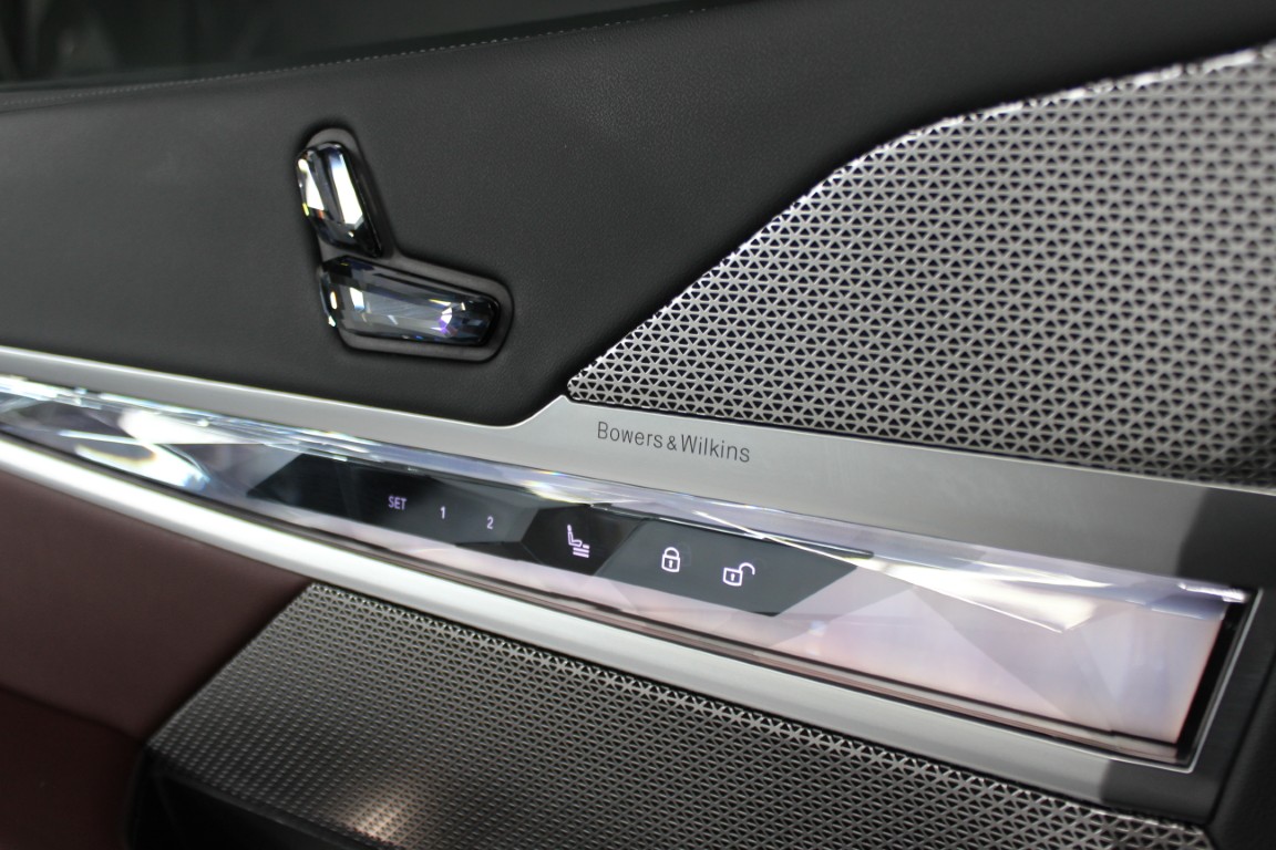 Used 2024 BMW i7 eDrive50 RWD image 41