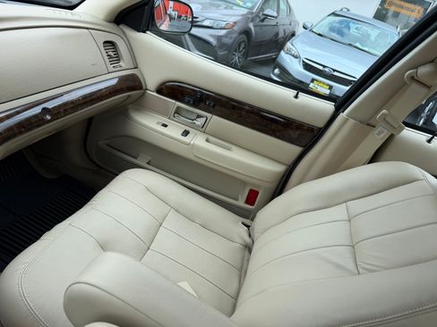 Used 2011 Mercury Grand Marquis LS w/ Premium Package RWD image 10