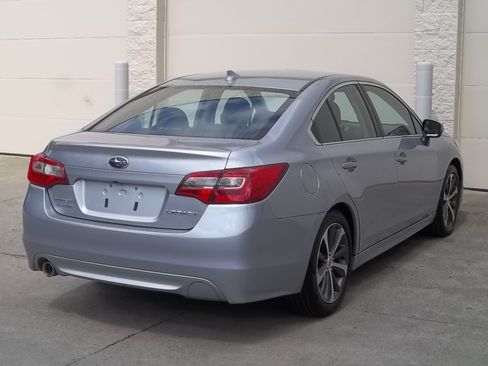 Used 2016 Subaru Legacy 2.5i Limited AWD/4WD image 4