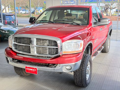 Used 2006 Dodge Ram 2500 Truck SLT image 3