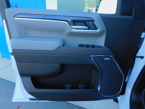 New 2026 Chevrolet Silverado 1500 LTZ Z71 image 18