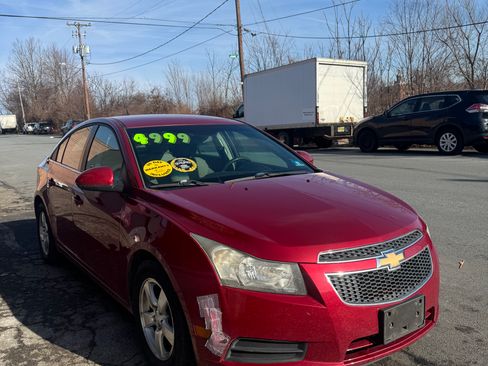 Used 2012 Chevrolet Cruze LT image 2
