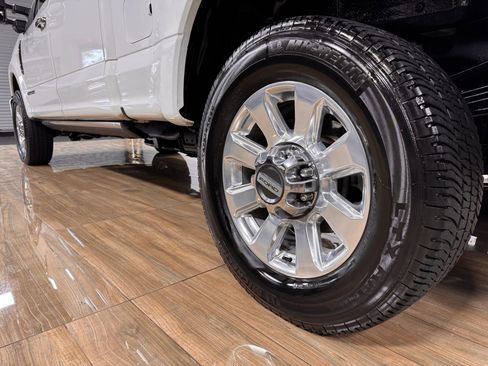 Used 2021 Ford F250 Platinum image 9