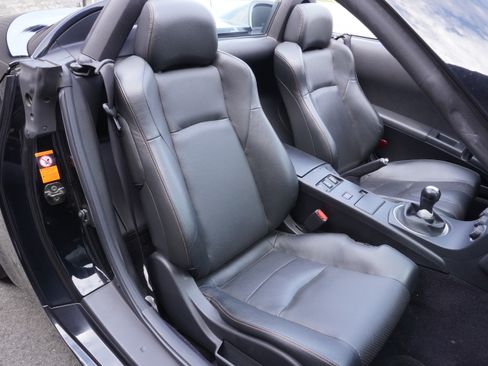 Used 2005 Nissan 350Z Roadster RWD image 14