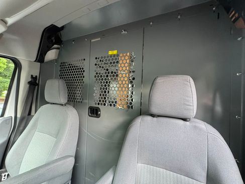 Used 2015 Ford Transit 250 148 Medium Roof RWD image 19