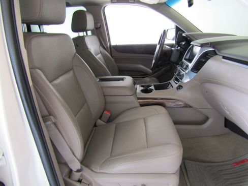 Used 2015 GMC Yukon SLT image 14