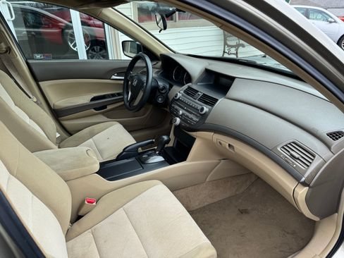 Used 2009 Honda Accord LX-P image 11