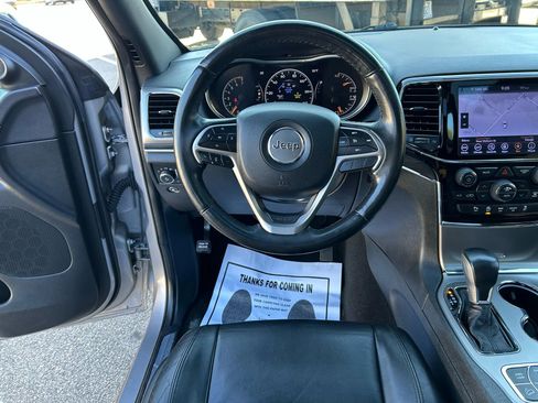 Used 2019 Jeep Grand Cherokee Limited image 39