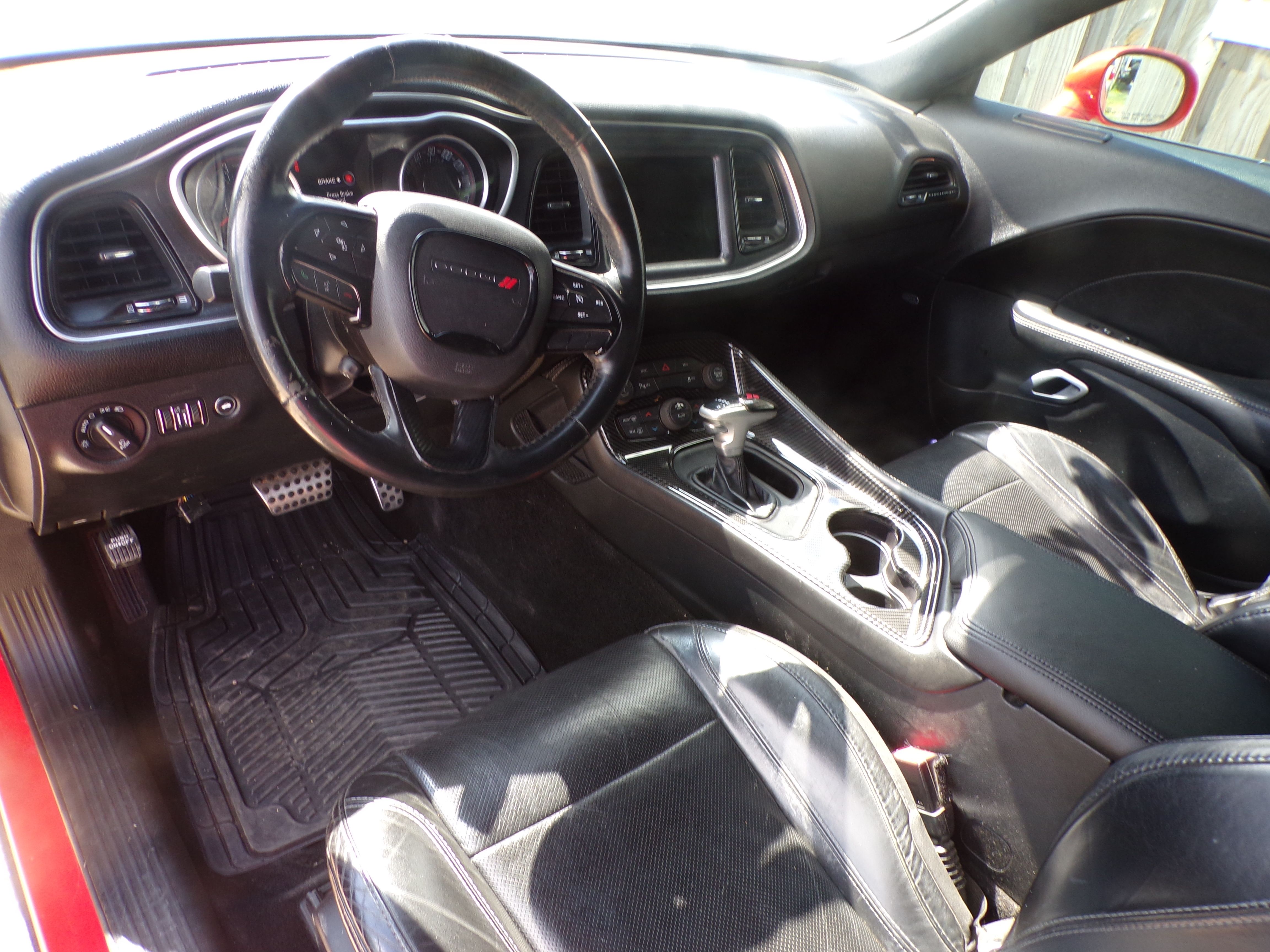 Used 2016 Dodge Challenger SXT RWD image 8