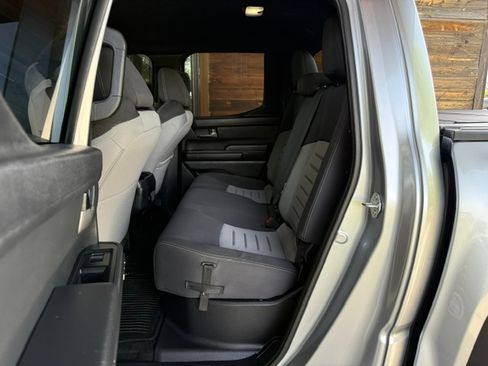 Used 2025 Toyota Tacoma 4x4 Double Cab image 19
