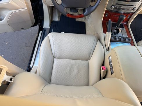 Used 2010 Lexus LX 570 image 24