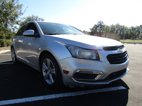 Used 2015 Chevrolet Cruze LT image 7