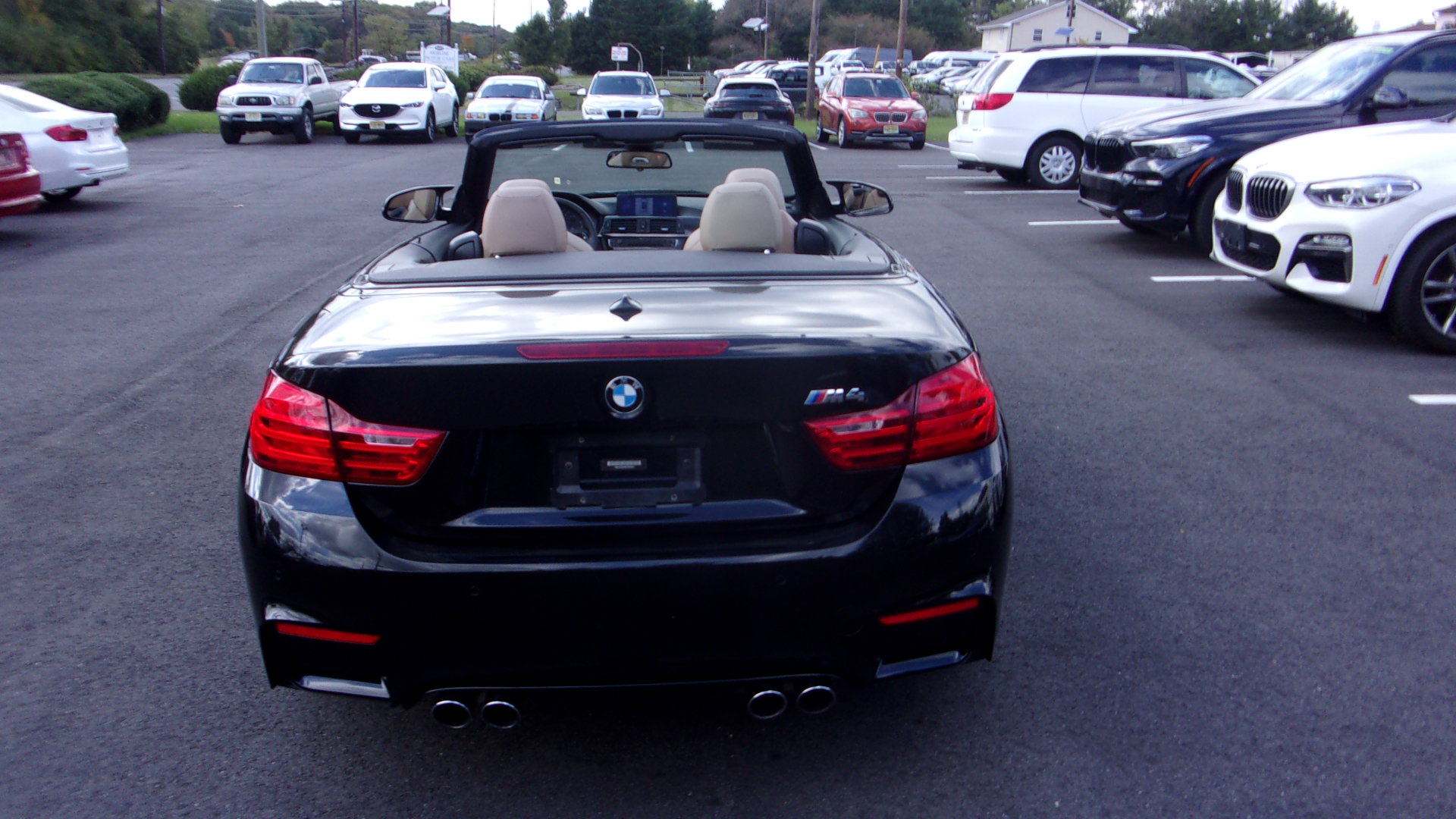 Used 2015 BMW M4 Convertible RWD image 9