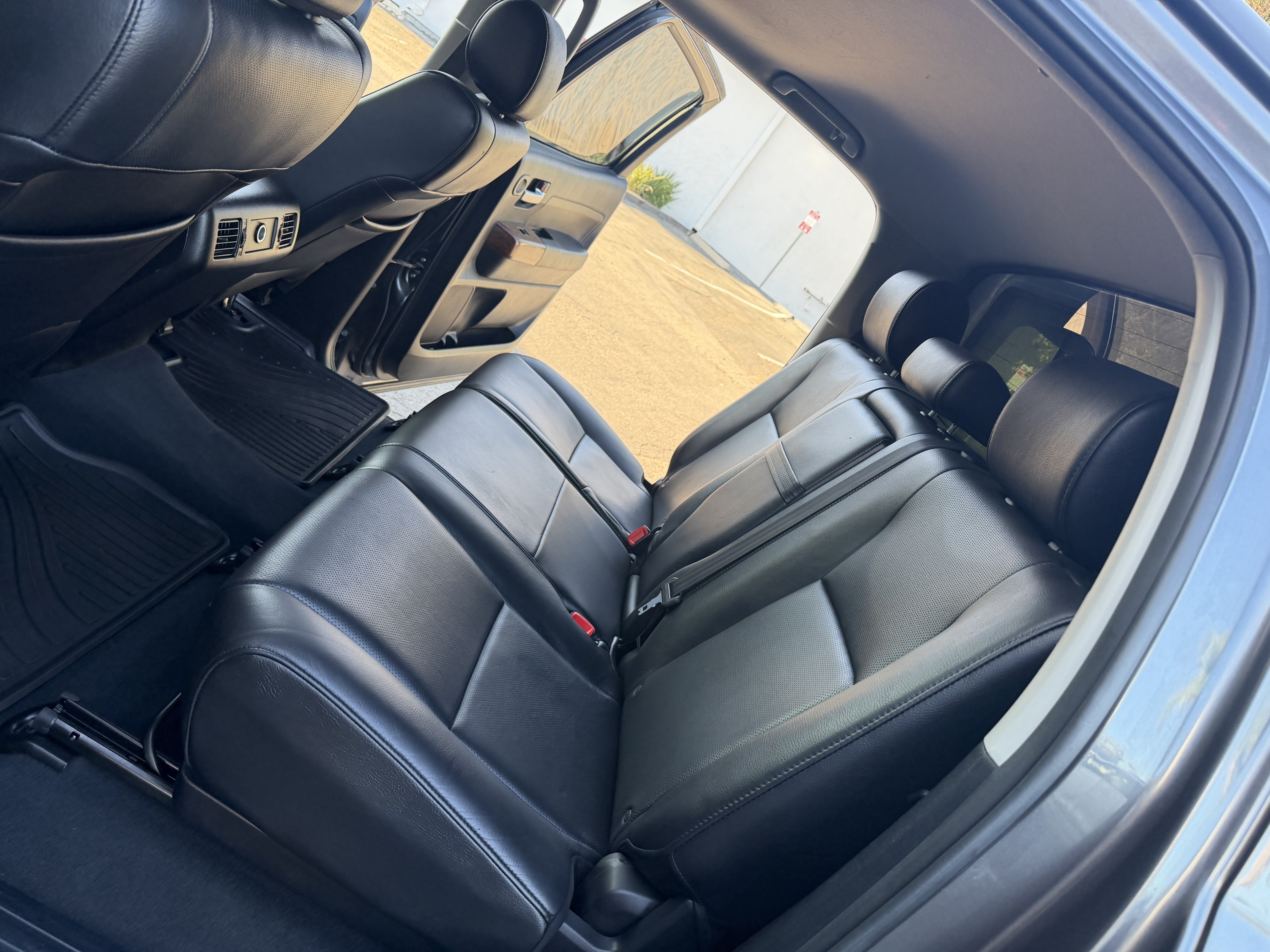 Used 2013 Toyota Tundra 4x4 CrewMax Platinum image 22