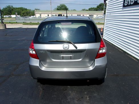 Used 2008 Honda Fit image 3