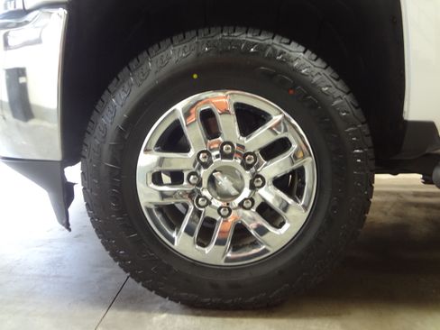 Used 2018 Chevrolet Silverado 2500 LT image 15