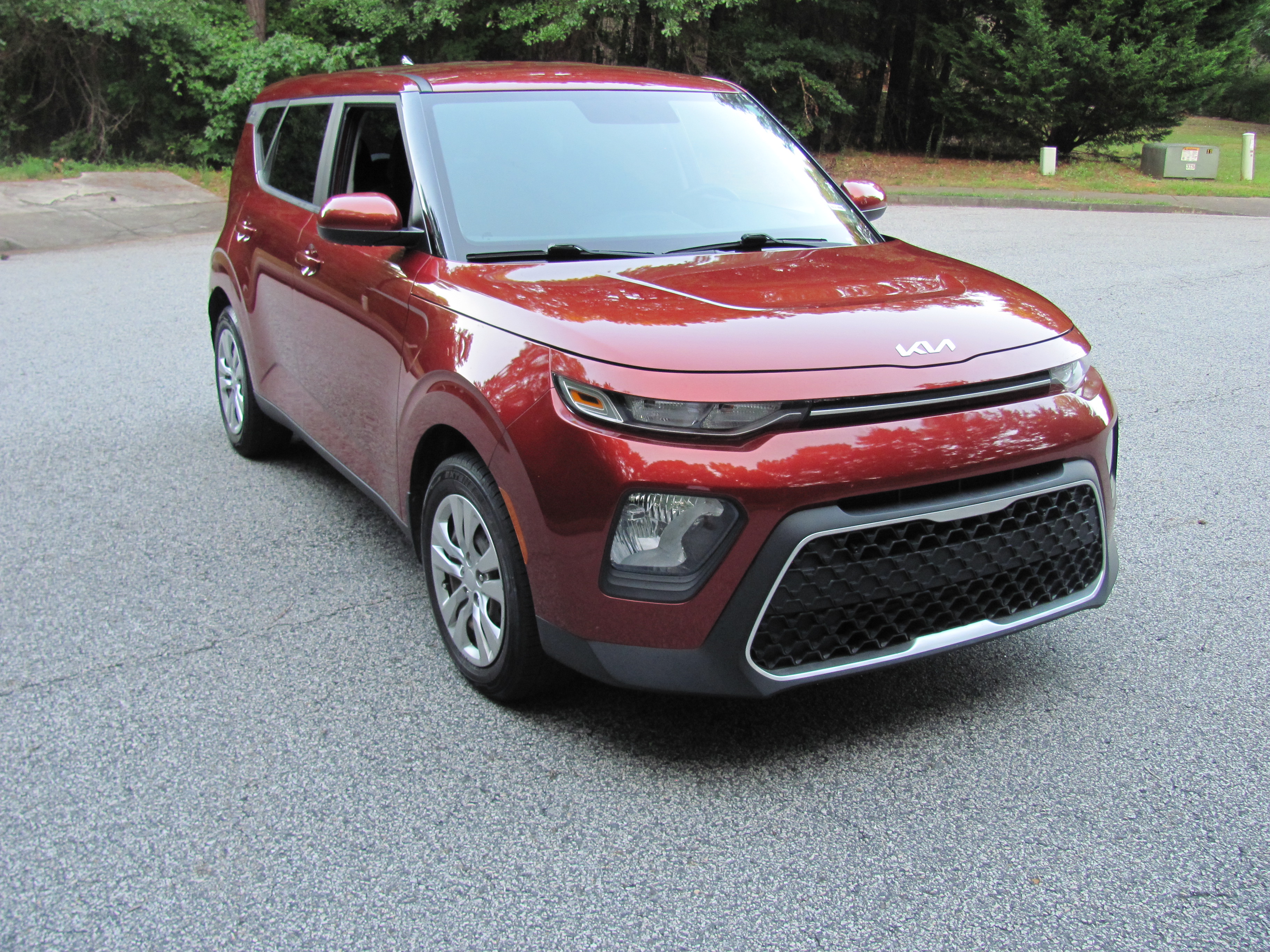 Used 2022 Kia Soul LX FWD image 4