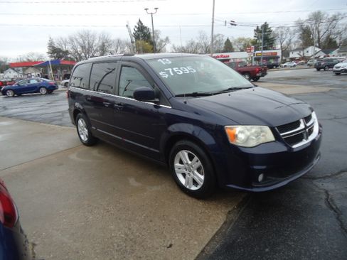 Used 2013 Dodge Grand Caravan Crew image 17