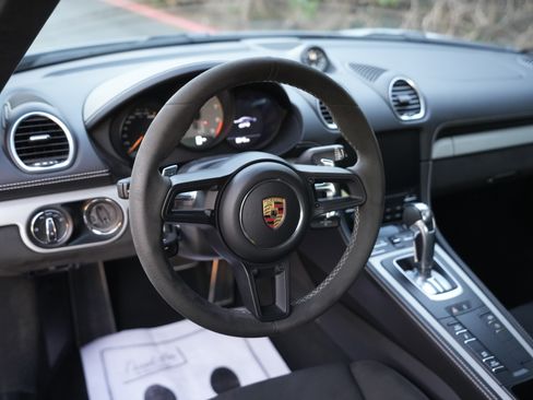 Used 2023 Porsche 718 Cayman GT4 image 19