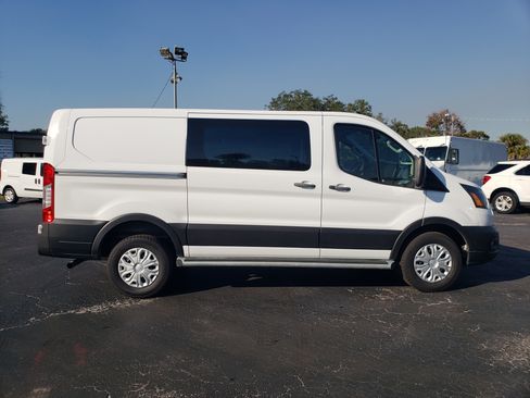Used 2024 Ford Transit 250 image 7