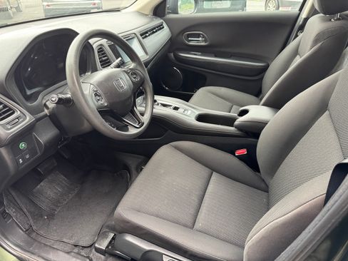 Used 2016 Honda HR-V AWD EX image 3