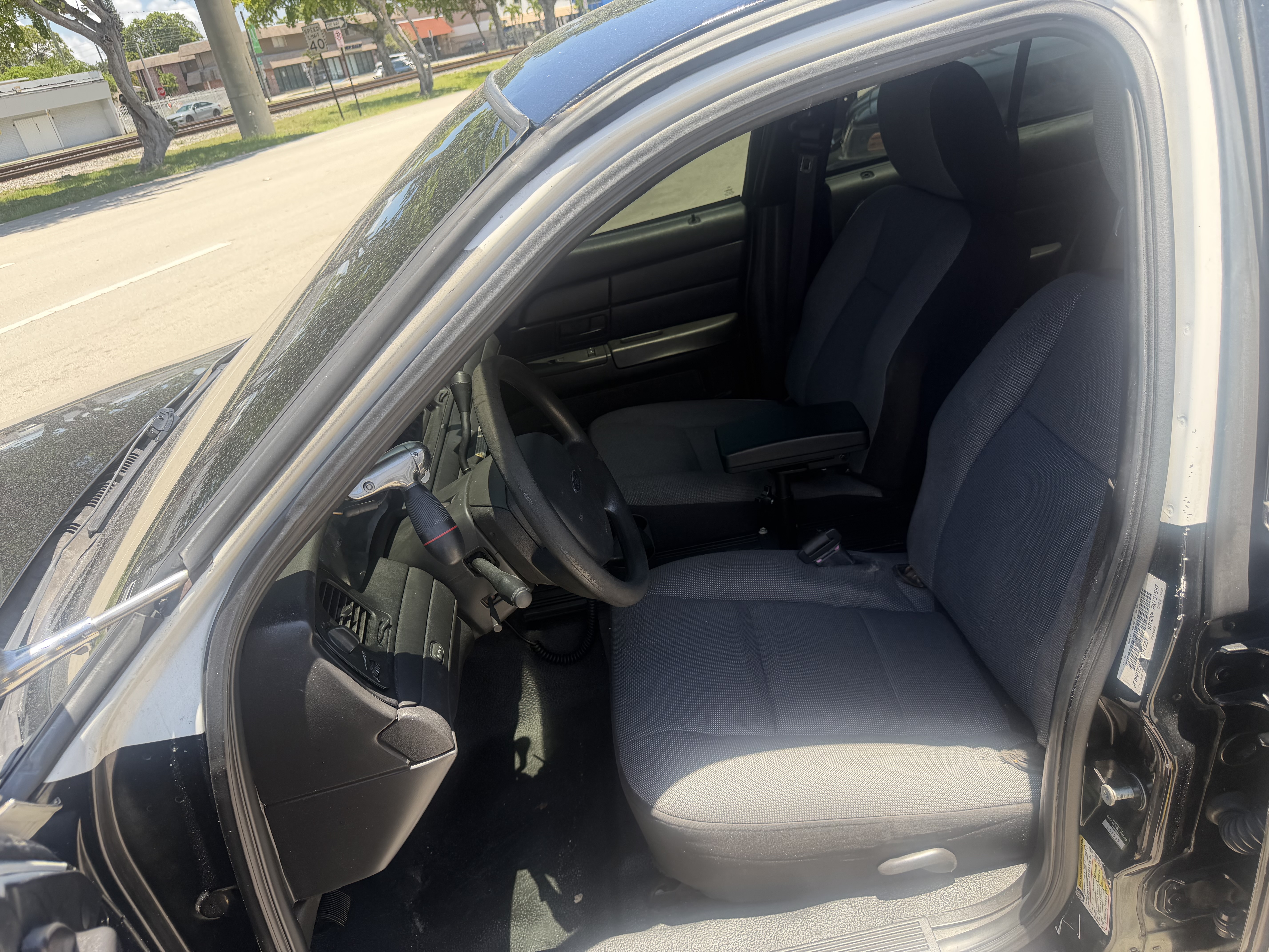 Used 2011 Ford Crown Victoria Police Interceptor RWD image 10