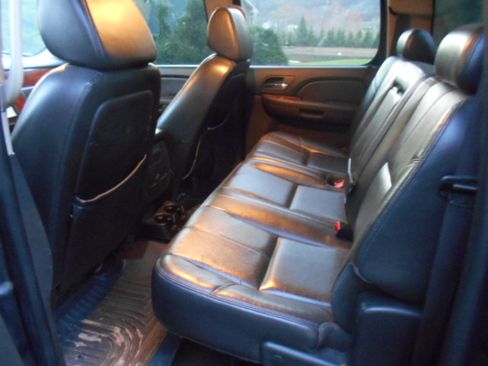 Used 2008 Chevrolet Silverado 3500 image 8